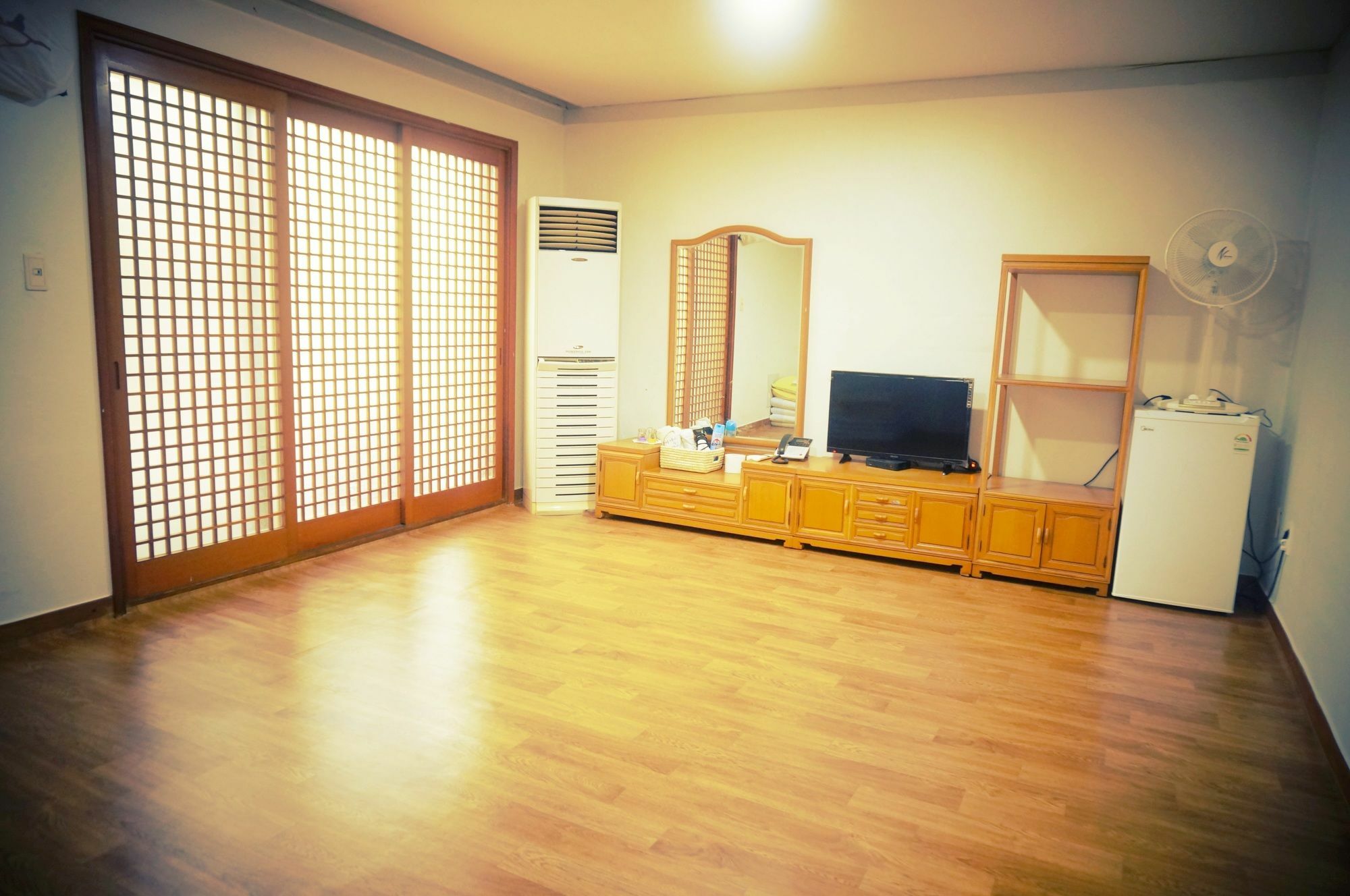 Hotel White House à Sokcho Extérieur photo