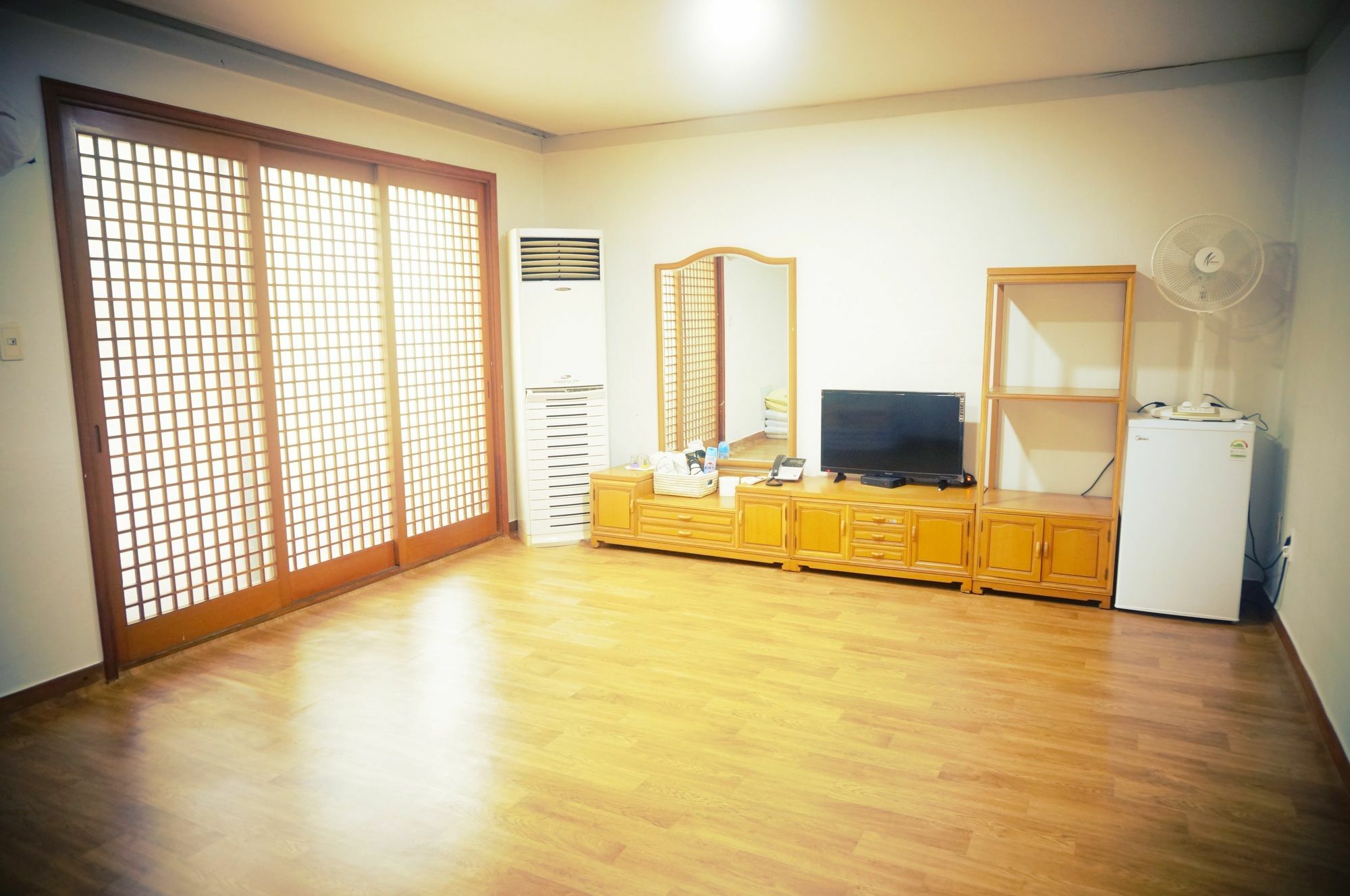 Hotel White House à Sokcho Extérieur photo