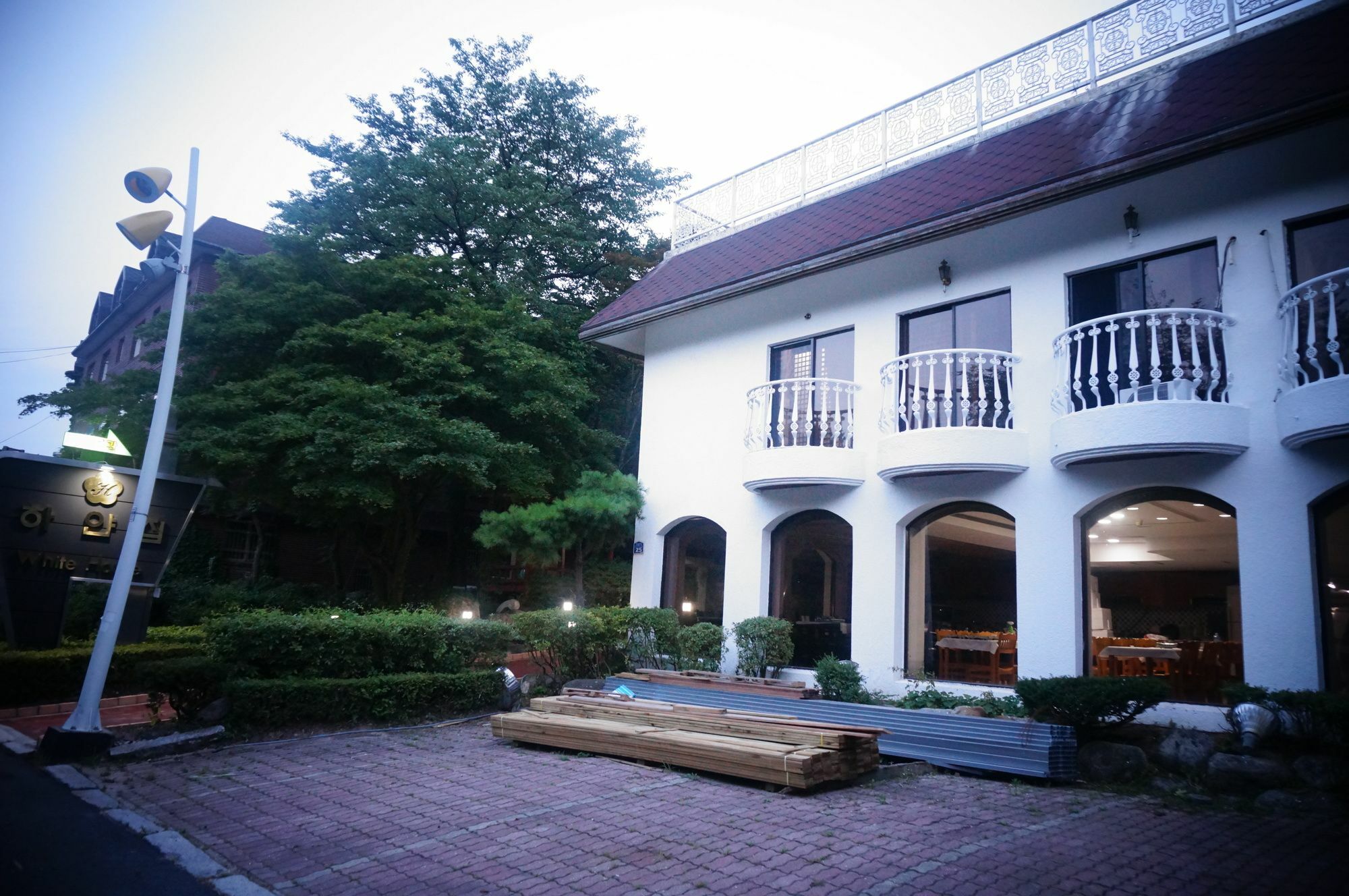 Hotel White House à Sokcho Extérieur photo